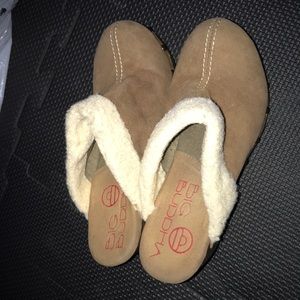 Excellent condition wedge boot
